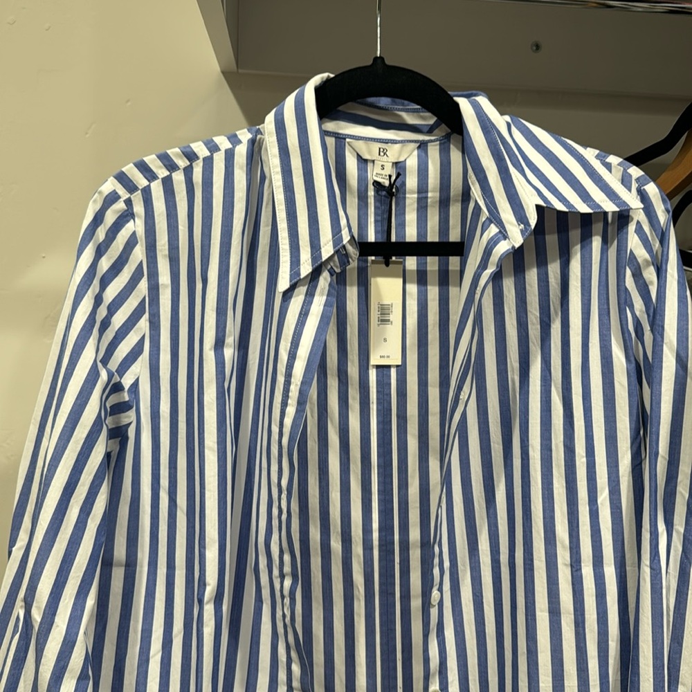 Banana republic button down. Blue and white striped